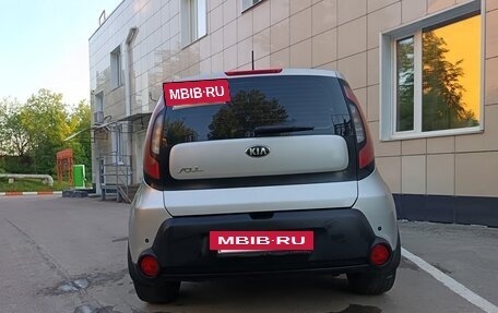 KIA Soul II рестайлинг, 2015 год, 880 000 рублей, 10 фотография