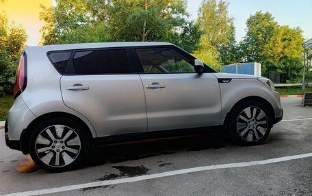 KIA Soul II рестайлинг, 2015 год, 880 000 рублей, 19 фотография