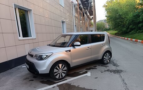 KIA Soul II рестайлинг, 2015 год, 880 000 рублей, 21 фотография