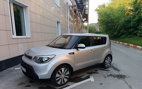 KIA Soul II рестайлинг, 2015 год, 880 000 рублей, 22 фотография