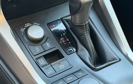 Lexus NX I, 2015 год, 2 600 000 рублей, 13 фотография