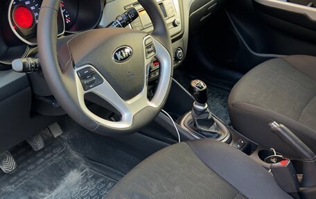 KIA Rio III рестайлинг, 2015 год, 900 000 рублей, 6 фотография