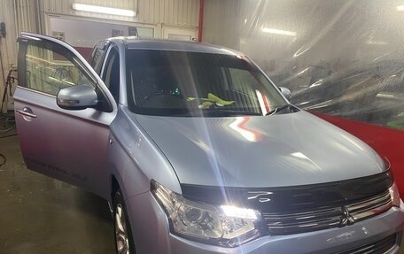 Mitsubishi Outlander III рестайлинг 3, 2014 год, 2 300 000 рублей, 4 фотография