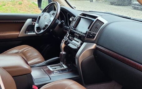 Toyota Land Cruiser 200, 2015 год, 3 950 000 рублей, 5 фотография