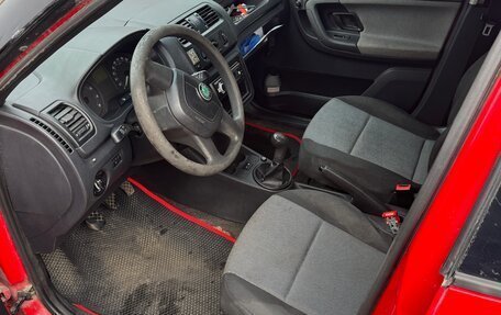 Skoda Fabia II, 2011 год, 350 000 рублей, 7 фотография