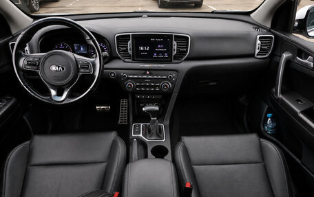 KIA Sportage IV рестайлинг, 2018 год, 1 950 000 рублей, 11 фотография
