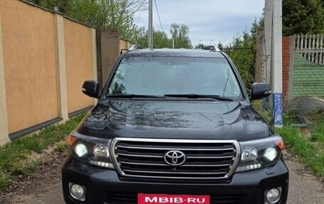 Toyota Land Cruiser 200, 2015 год, 3 950 000 рублей, 9 фотография