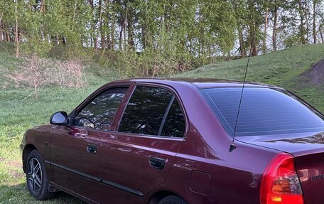 Hyundai Accent II, 2008 год, 310 000 рублей, 3 фотография