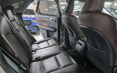 Lexus RX IV рестайлинг, 2022 год, 5 998 000 рублей, 13 фотография