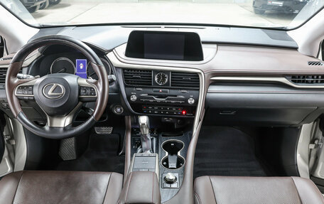 Lexus RX IV рестайлинг, 2022 год, 5 998 000 рублей, 16 фотография
