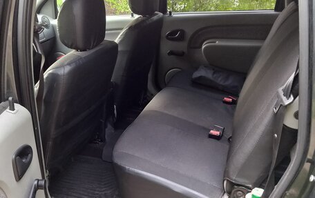 Dacia Logan I, 2007 год, 725 000 рублей, 13 фотография