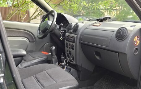 Dacia Logan I, 2007 год, 725 000 рублей, 11 фотография