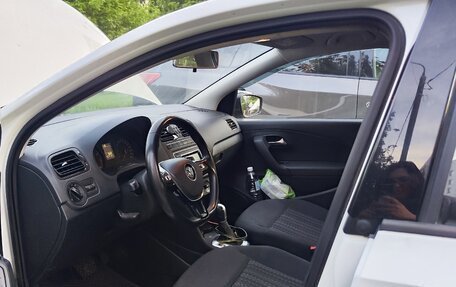 Volkswagen Polo VI (EU Market), 2018 год, 1 200 000 рублей, 7 фотография