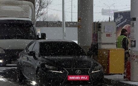 Lexus IS III, 2014 год, 2 700 000 рублей, 34 фотография