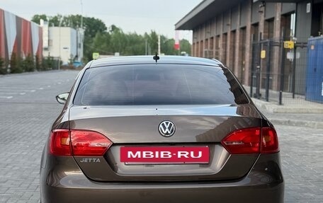 Volkswagen Jetta VI, 2012 год, 800 000 рублей, 5 фотография