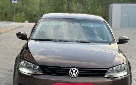 Volkswagen Jetta VI, 2012 год, 800 000 рублей, 2 фотография