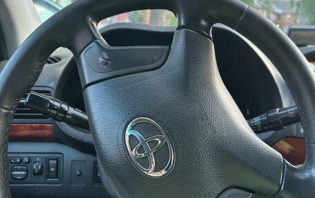 Toyota Avensis III рестайлинг, 2005 год, 600 000 рублей, 3 фотография