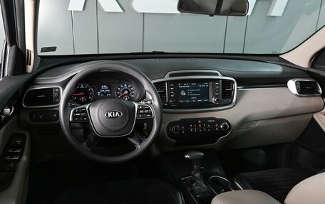 KIA Sorento III Prime рестайлинг, 2018 год, 2 449 000 рублей, 6 фотография