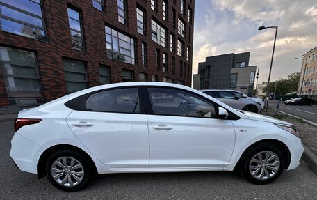 Hyundai Solaris II рестайлинг, 2019 год, 1 690 000 рублей, 6 фотография