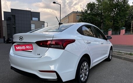 Hyundai Solaris II рестайлинг, 2019 год, 1 690 000 рублей, 5 фотография
