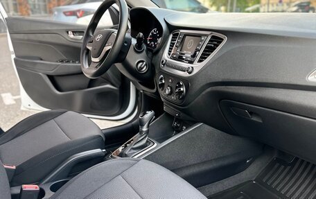 Hyundai Solaris II рестайлинг, 2019 год, 1 690 000 рублей, 11 фотография