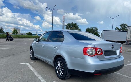 Volkswagen Jetta VI, 2010 год, 630 000 рублей, 4 фотография