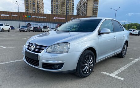 Volkswagen Jetta VI, 2010 год, 630 000 рублей, 2 фотография