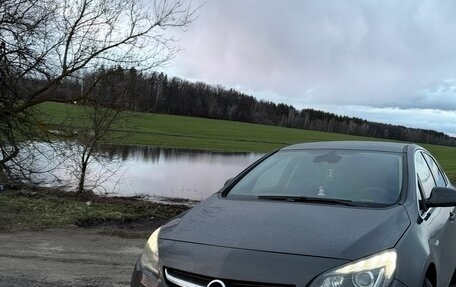 Opel Astra J, 2014 год, 900 000 рублей, 3 фотография