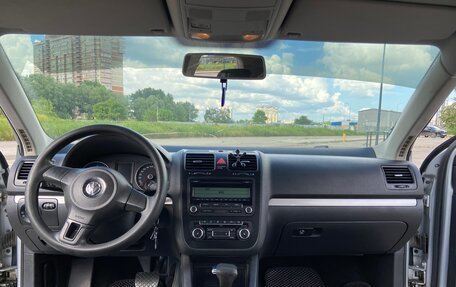 Volkswagen Jetta VI, 2010 год, 630 000 рублей, 16 фотография
