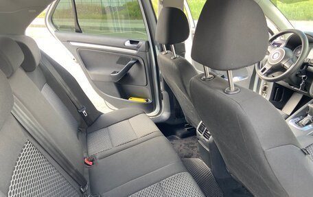 Volkswagen Jetta VI, 2010 год, 630 000 рублей, 18 фотография