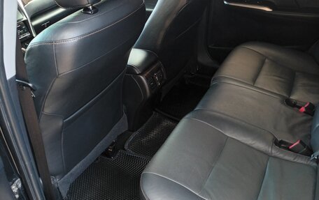 Toyota Camry, 2018 год, 2 100 000 рублей, 11 фотография