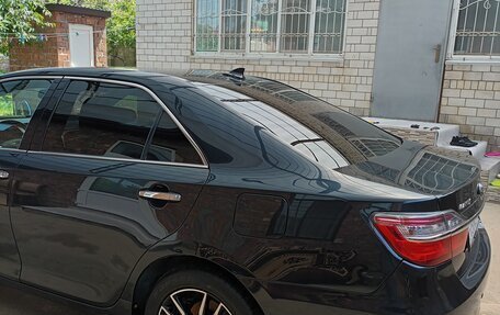 Toyota Camry, 2018 год, 2 100 000 рублей, 4 фотография