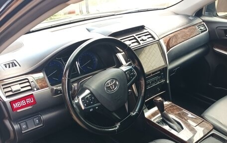 Toyota Camry, 2018 год, 2 100 000 рублей, 14 фотография
