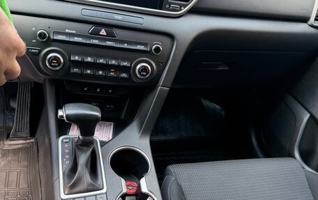 KIA Sportage IV рестайлинг, 2021 год, 2 890 000 рублей, 14 фотография