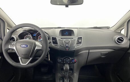 Ford Fiesta, 2015 год, 920 000 рублей, 16 фотография