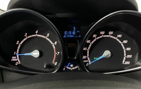 Ford Fiesta, 2015 год, 920 000 рублей, 15 фотография