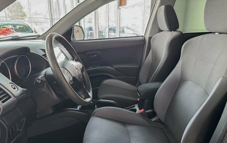 Mitsubishi Outlander III рестайлинг 3, 2010 год, 949 000 рублей, 8 фотография