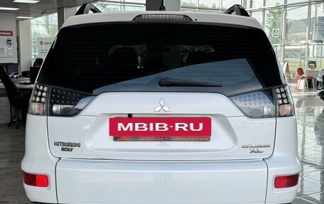 Mitsubishi Outlander III рестайлинг 3, 2010 год, 949 000 рублей, 5 фотография