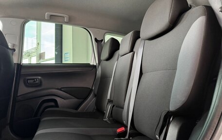 Mitsubishi Outlander III рестайлинг 3, 2010 год, 949 000 рублей, 9 фотография