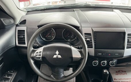 Mitsubishi Outlander III рестайлинг 3, 2010 год, 949 000 рублей, 15 фотография
