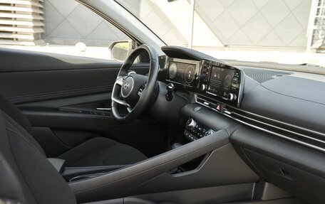 Hyundai Elantra, 2022 год, 2 288 800 рублей, 6 фотография
