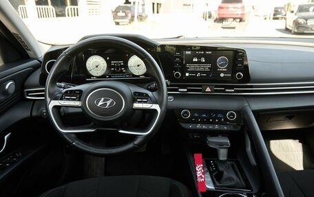 Hyundai Elantra, 2022 год, 2 288 800 рублей, 8 фотография