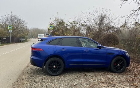 Jaguar F-Pace, 2016 год, 1 790 000 рублей, 3 фотография