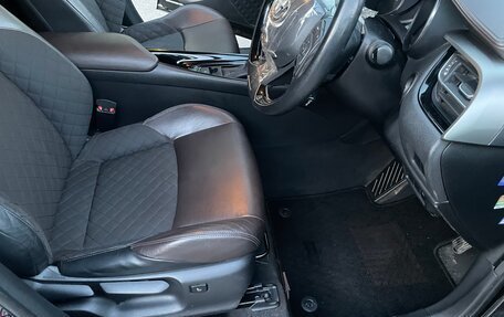 Toyota C-HR I рестайлинг, 2017 год, 1 180 000 рублей, 9 фотография
