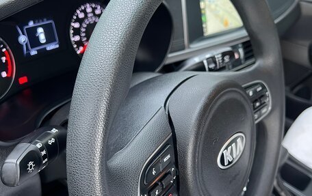 KIA Optima IV, 2018 год, 2 090 000 рублей, 15 фотография