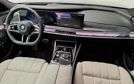 BMW 7 серия, 2025 год, 26 000 000 рублей, 4 фотография