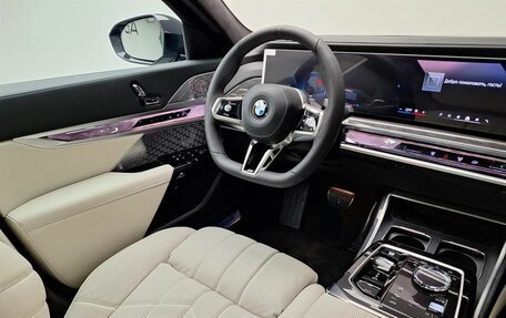 BMW 7 серия, 2025 год, 26 000 000 рублей, 9 фотография