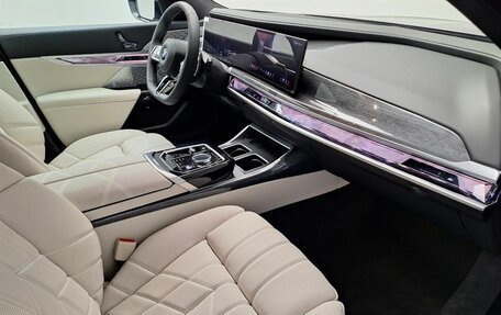 BMW 7 серия, 2025 год, 26 000 000 рублей, 6 фотография