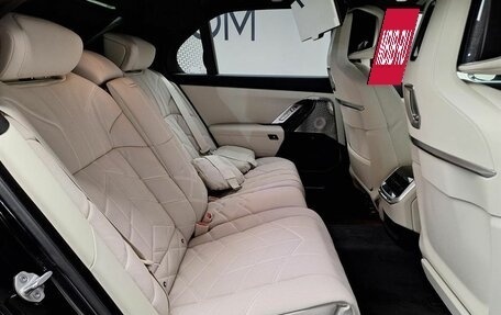 BMW 7 серия, 2025 год, 26 000 000 рублей, 8 фотография
