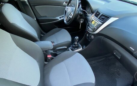 Hyundai Solaris II рестайлинг, 2014 год, 1 045 000 рублей, 12 фотография